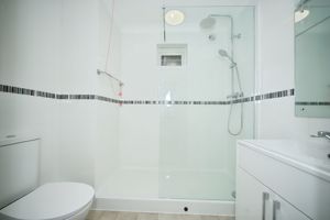 BATHROOM- click for photo gallery